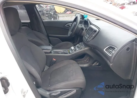 2015 Chrysler 200 Limited z USA, uszkodzony, nr VIN 1C3CCCAB1FN620975